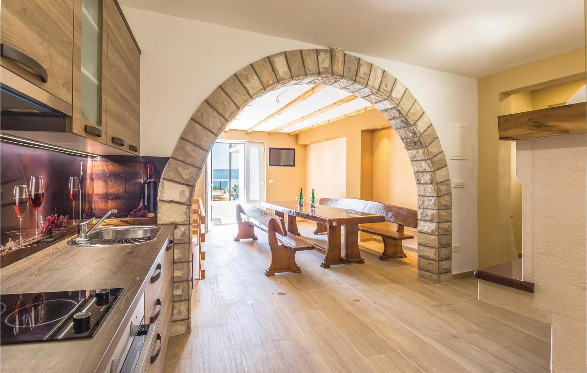 Kutleša Amazing Apartment In Medici With Kitchen מראה חיצוני תמונה