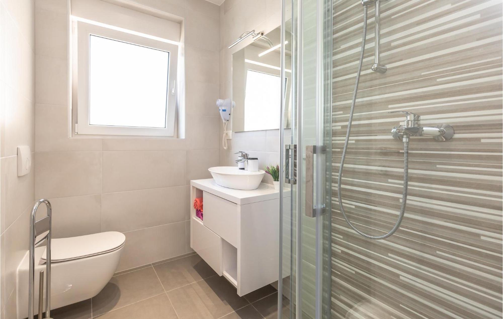 Kutleša Amazing Apartment In Medici With Kitchen מראה חיצוני תמונה