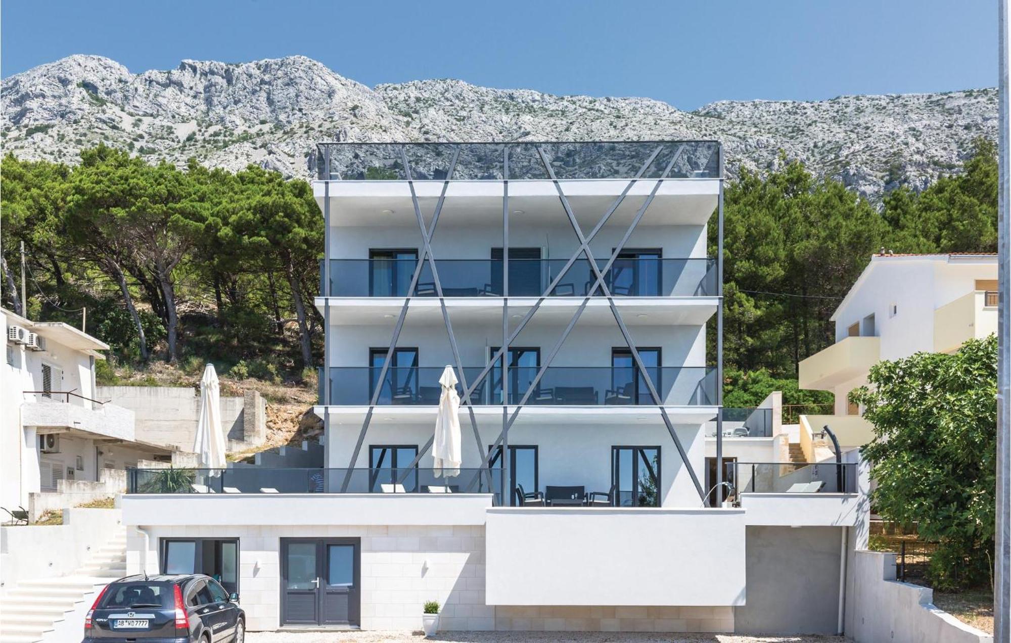Kutleša Amazing Apartment In Medici With Kitchen מראה חיצוני תמונה